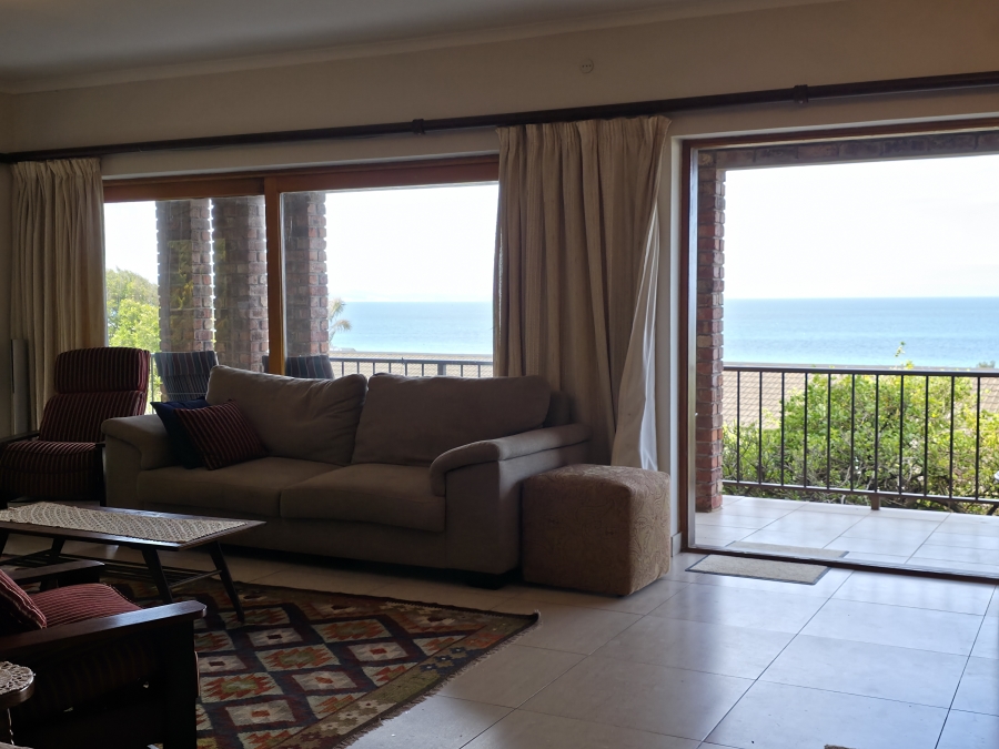 6 Bedroom Property for Sale in Jeffreys Bay Central Eastern Cape
